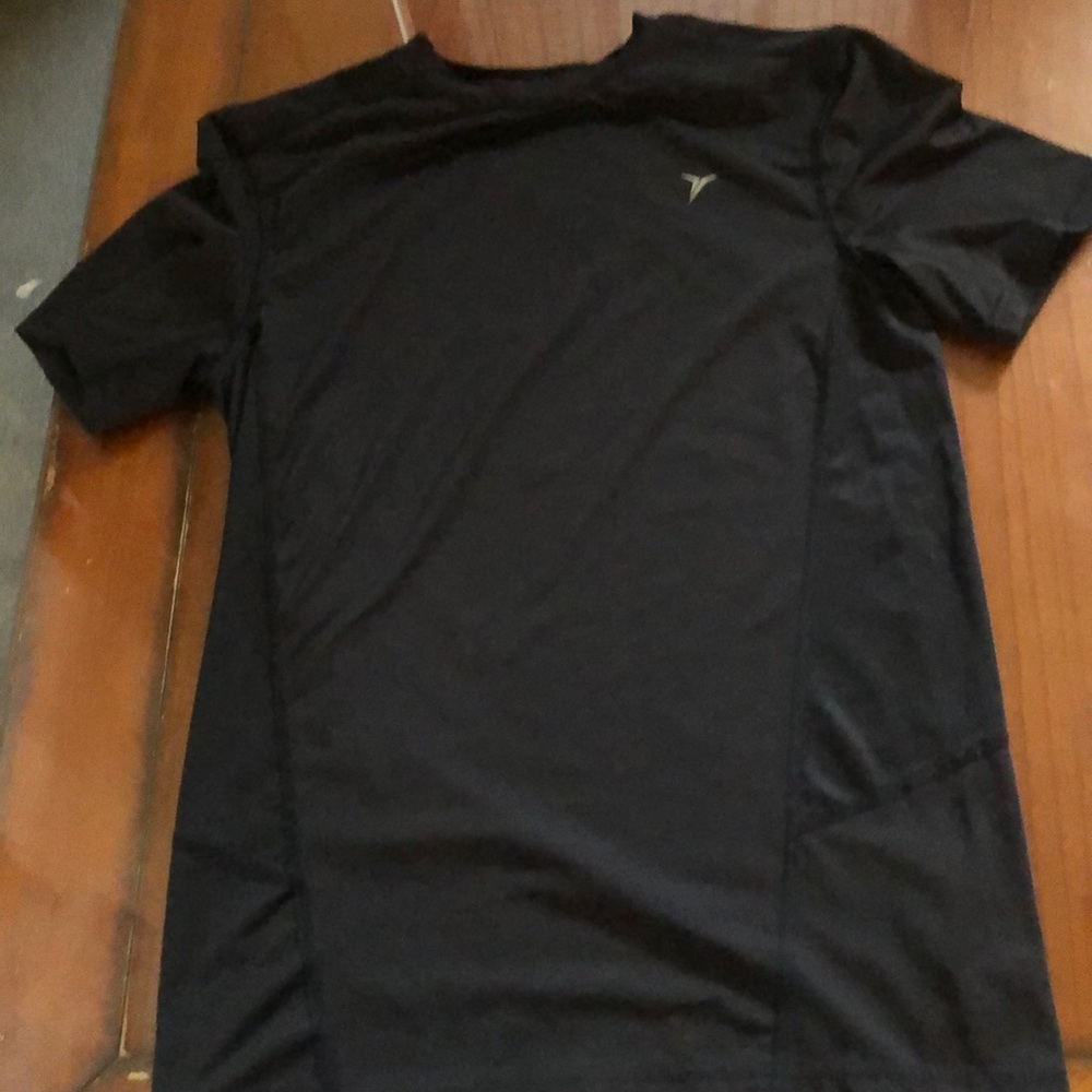 Athletic training shirt